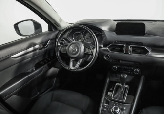Подержанный автомобиль Mazda CX-5 2018 года (9 фото)