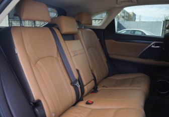 Подержанный автомобиль Lexus RX 2016 года (11 фото)