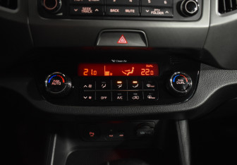 Подержанный автомобиль Kia Sportage 2014 года (15 фото)