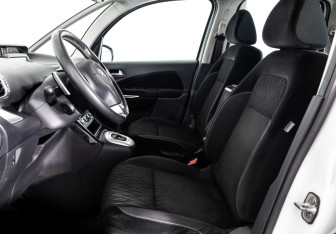 Подержанный автомобиль Citroen C3 Picasso 2013 года (21 фото)