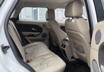 Подержанный автомобиль Land Rover Range Rover Evoque 2015 года (18 фото)