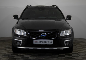 Подержанный автомобиль Volvo XC70 2015 года (2 фото)
