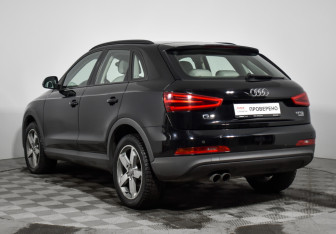 Подержанный автомобиль Audi Q3 2012 года (7 фото)