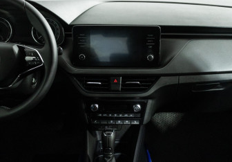 Подержанный автомобиль Skoda Rapid Liftback 2021 года (14 фото)