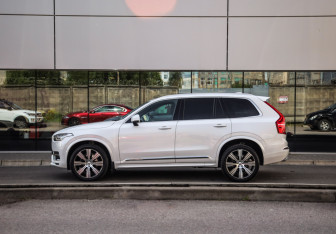 Подержанный автомобиль Volvo XC90 2020 года (10 фото)
