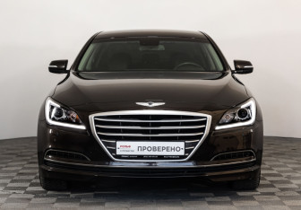 Подержанный автомобиль Hyundai Genesis 2015 года (3 фото)