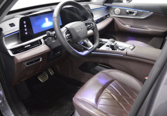 Подержанный автомобиль Chery Tiggo 8 Pro Max 2024 года (10 фото)