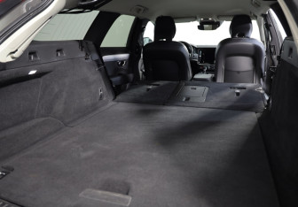 Подержанный автомобиль Volvo V90 2018 года (34 фото)