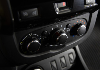 Подержанный автомобиль Renault Duster 2016 года (14 фото)