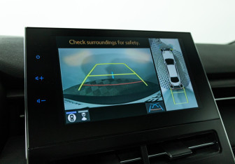 Подержанный автомобиль Toyota Avalon 2022 года (17 фото)