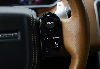 Подержанный автомобиль Land Rover Range Rover Sport 2019 года (15 фото)