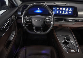 Подержанный автомобиль Chery Tiggo 8 Pro Max 2023 года (10 фото)