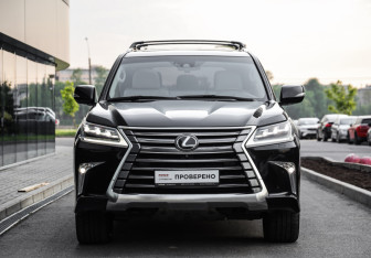Подержанный автомобиль Lexus LX 2016 года (4 фото)