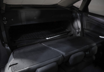 Подержанный автомобиль Ford Mondeo Sedan 2011 года (23 фото)