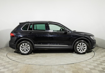 Подержанный автомобиль Volkswagen Tiguan 2017 года (4 фото)