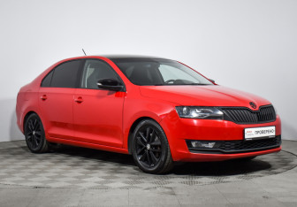 Подержанный автомобиль Skoda Rapid Liftback 2018 года (3 фото)