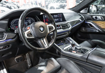 Подержанный автомобиль BMW X6 M 2020 года (17 фото)