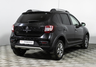 Подержанный автомобиль Renault Sandero 2020 года (5 фото)