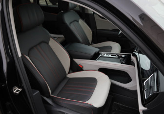 Подержанный автомобиль Volkswagen Teramont 2024 года (30 фото)