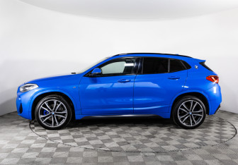 Подержанный автомобиль BMW X2 2018 года (8 фото)