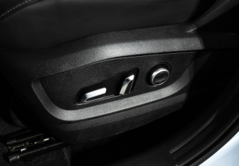 Подержанный автомобиль Exeed LX 2023 года (19 фото)