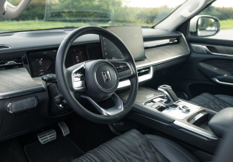 Подержанный автомобиль Tank 500 2023 года (25 фото)