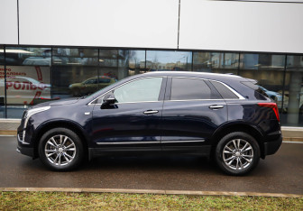 Подержанный автомобиль Cadillac XT5 2021 года (7 фото)