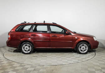 Подержанный автомобиль Chevrolet Lacetti Wagon 2008 года (4 фото)