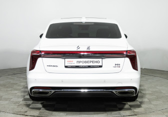 Подержанный автомобиль Hongqi H5 2023 года (6 фото)