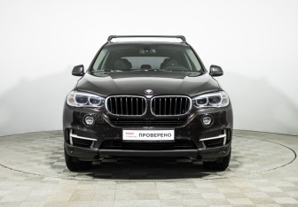 Подержанный автомобиль BMW X5 2015 года (2 фото)