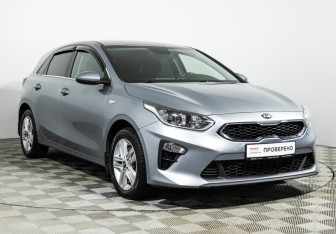 Подержанный автомобиль Kia Ceed Hatchback 2019 года (3 фото)