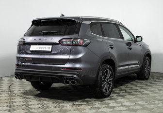 Подержанный автомобиль Chery Tiggo 8 Pro Max 2022 года (5 фото)