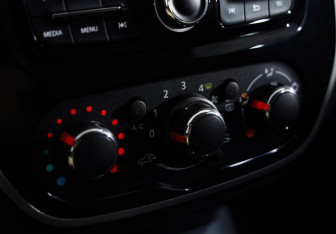 Подержанный автомобиль Renault Kaptur 2017 года (13 фото)