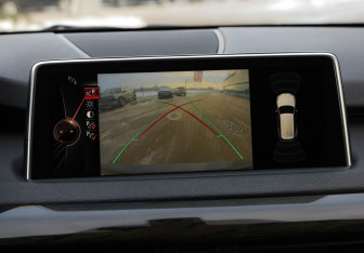 Подержанный автомобиль BMW X5 2016 года (19 фото)