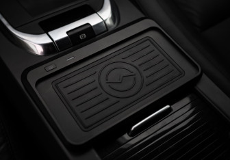 Подержанный автомобиль Land Rover Discovery Sport 2018 года (23 фото)