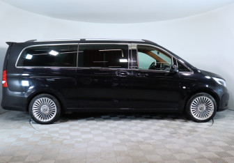 Подержанный автомобиль Mercedes-Benz Vito 2021 года (4 фото)