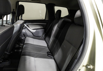 Подержанный автомобиль Renault Duster 2013 года (10 фото)