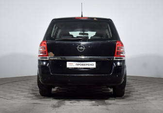 Подержанный автомобиль Opel Zafira Compactvan 2008 года (6 фото)