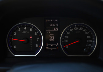Подержанный автомобиль Honda CR-V 2008 года (16 фото)