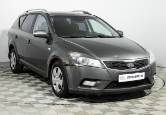 Подержанный автомобиль Kia Ceed Wagon 2010 года (3 фото)