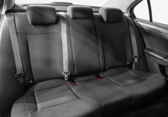 Подержанный автомобиль Volkswagen Jetta Sedan 2014 года (19 фото)