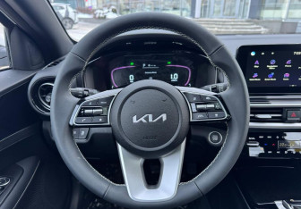 Новый Kia K3 Sedan 2025 (14 фото)