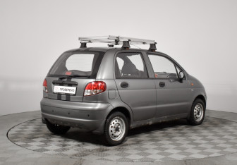 Подержанный автомобиль Daewoo Matiz 2012 года (5 фото)