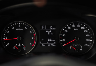 Подержанный автомобиль Kia Rio Hatchback 2020 года (12 фото)
