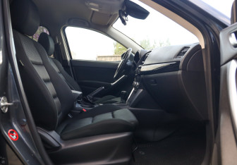 Подержанный автомобиль Mazda CX-5 2012 года (22 фото)
