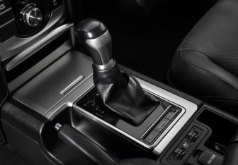 Подержанный автомобиль Toyota Land Cruiser Prado 2018 года (11 фото)
