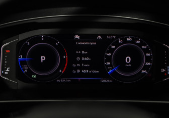 Подержанный автомобиль Volkswagen Tiguan 2019 года (12 фото)