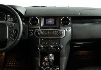 Подержанный автомобиль Land Rover Discovery 2011 года (14 фото)