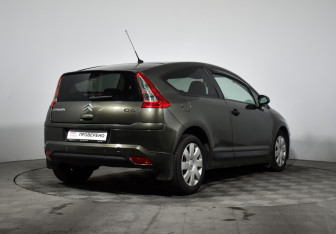 Подержанный автомобиль Citroen C4 Hatchback 2006 года (5 фото)