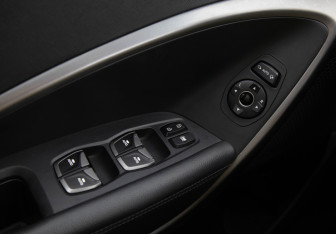 Подержанный автомобиль Hyundai Santa Fe 2014 года (20 фото)